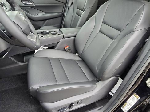 New 2026 Nissan Rogue SV w/ SV Premium Package image 15