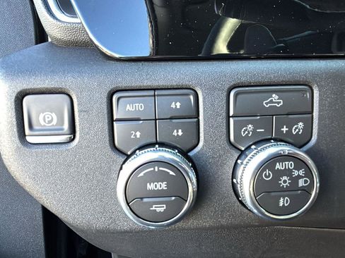 New 2026 GMC Sierra 1500 Elevation image 15