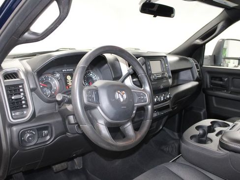 Used 2024 RAM 3500 Tradesman w/ Chrome Appearance Group AWD/4WD image 25