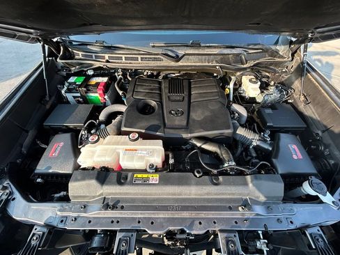 Used 2022 Toyota Tundra Limited AWD/4WD image 33
