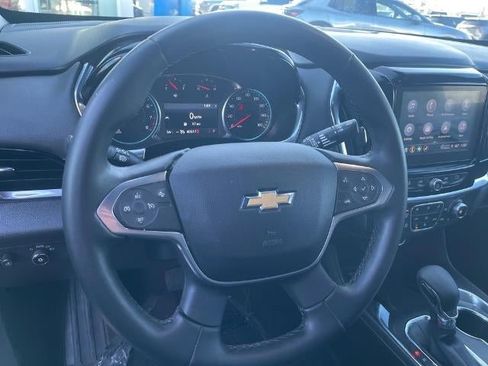 Used 2023 Chevrolet Traverse LT image 9