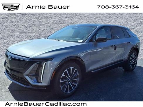 New 2025 Cadillac Lyriq Sport image 10