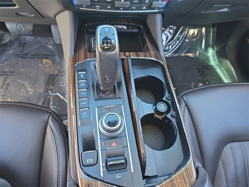 Used 2020 Maserati Levante GranLusso image 28