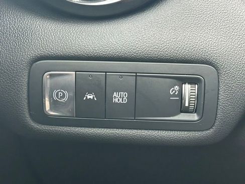 Used 2025 Chevrolet Blazer EV RS AWD/4WD image 31