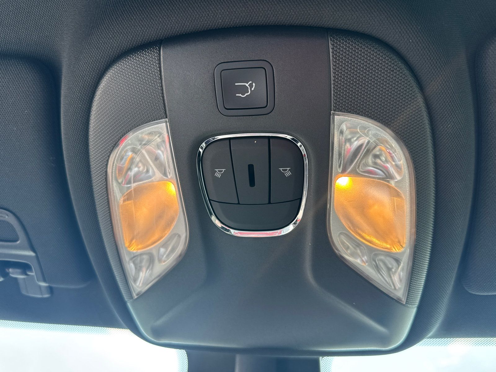 Used 2025 Jeep Compass Trailhawk w/ Trailhawk Elite Group AWD/4WD image 10