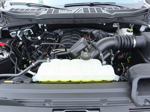 New 2025 Ford F150 XL w/ Equipment Group 103A High image 21