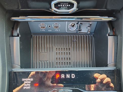 New 2026 Jeep Grand Cherokee Altitude AWD/4WD image 39