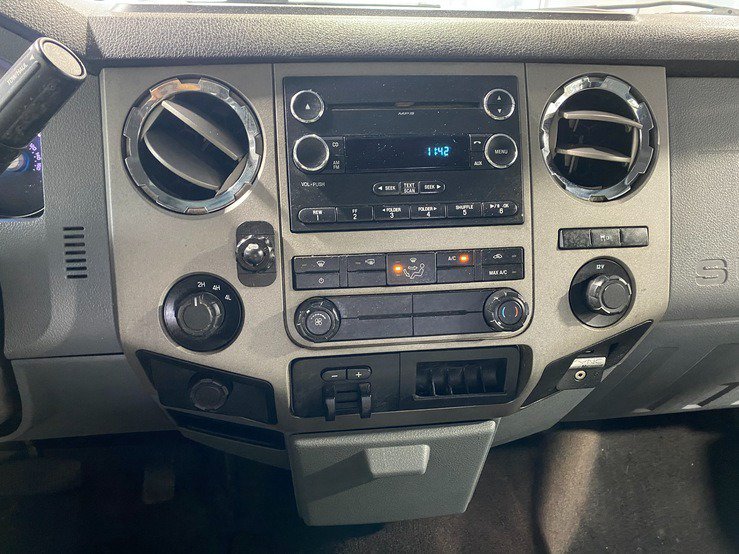 Used 2014 Ford F250 XLT w/ XLT Premium Package AWD/4WD image 22