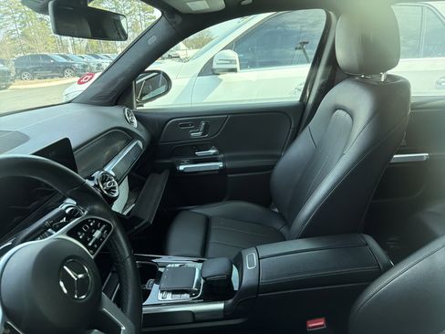 Used 2020 Mercedes-Benz GLB 250 250 image 17
