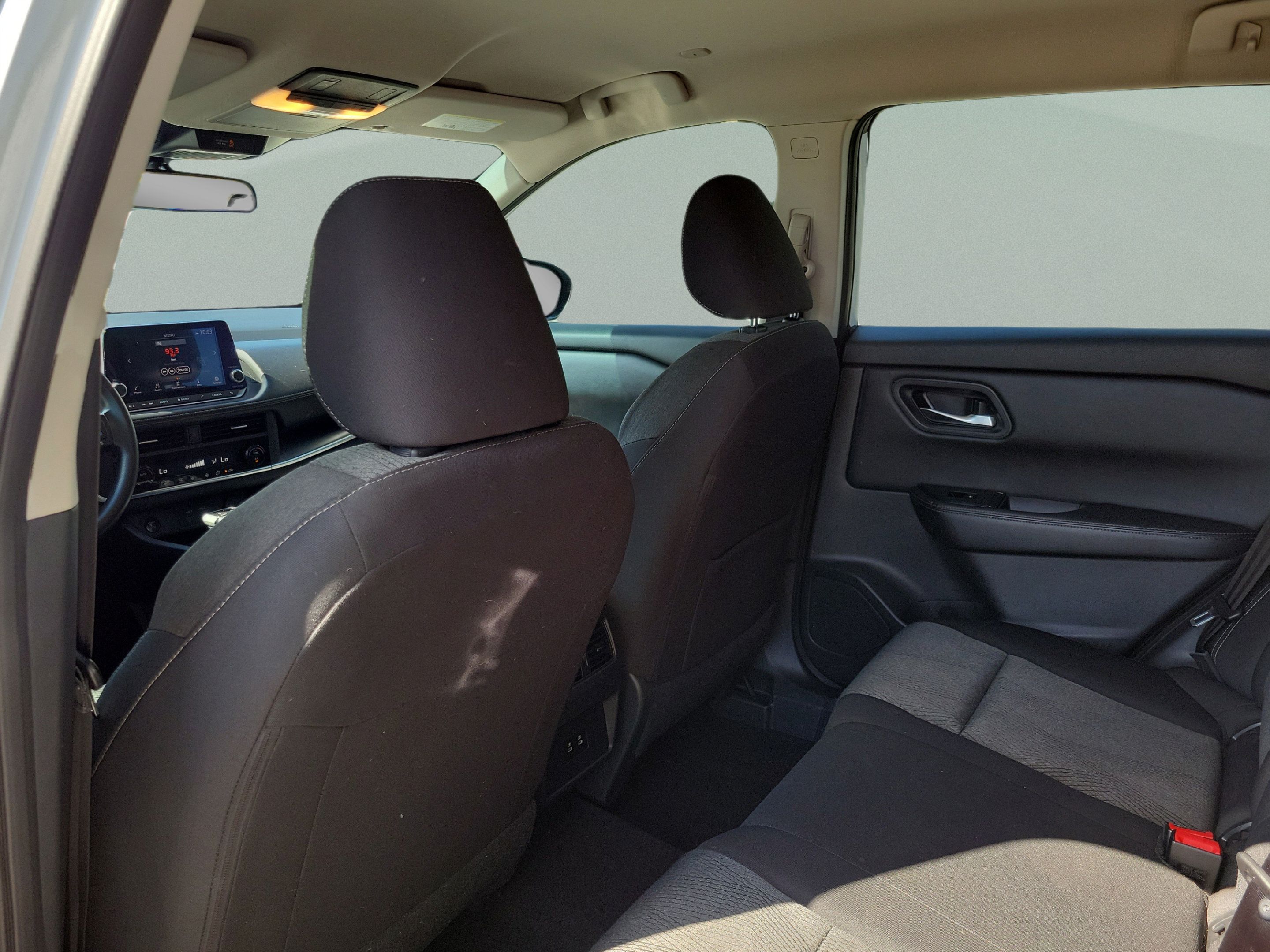 Used 2024 Nissan Rogue SV FWD image 7