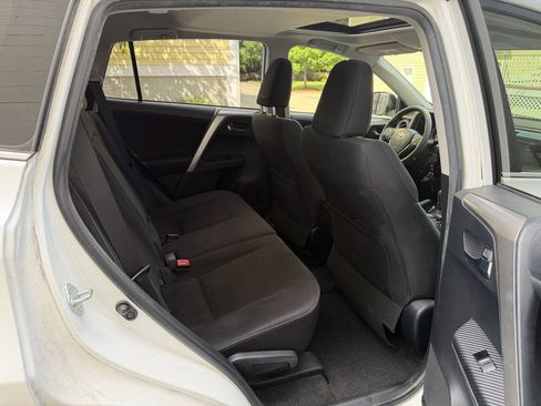 Used 2015 Toyota RAV4 XLE AWD/4WD image 20