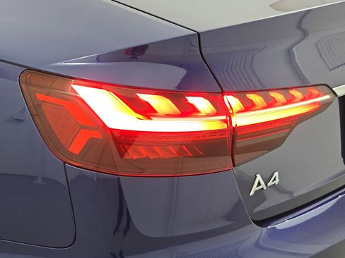 Used 2022 Audi A4 2.0T Premium w/ Convenience Package image 33