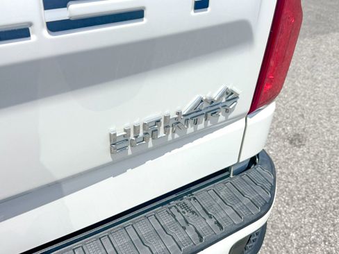 Certified 2019 Chevrolet Silverado 1500 High Country w/ Technology Package AWD/4WD image 10