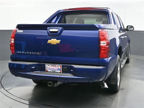 Used 2013 Chevrolet Avalanche LT w/ All-Star Edition image 5