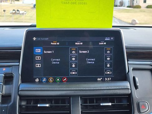 Used 2021 Chevrolet Suburban Z71 w/ Luxury Package image 40