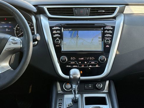 Used 2018 Nissan Murano Platinum image 17