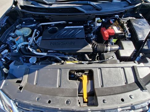 Used 2022 Nissan Rogue SV FWD image 24