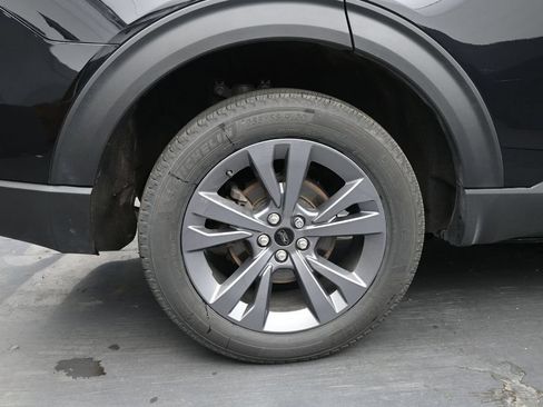 Used 2025 Ford Explorer Active w/ Active Comfort Package AWD/4WD image 13