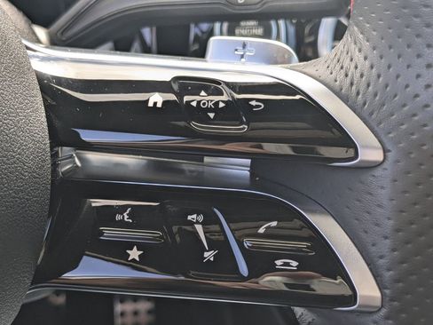 Used 2025 Mercedes-Benz GLA 250 image 12