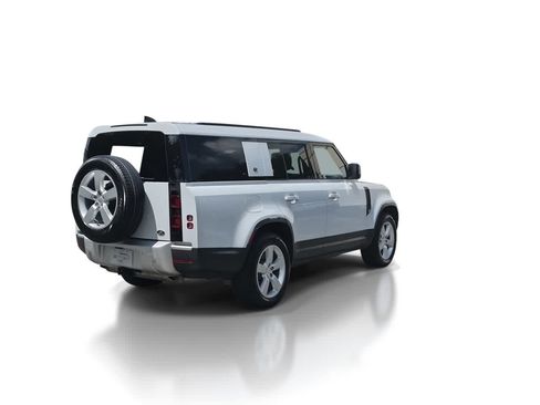 Used 2023 Land Rover Defender 130 SE AWD/4WD image 8