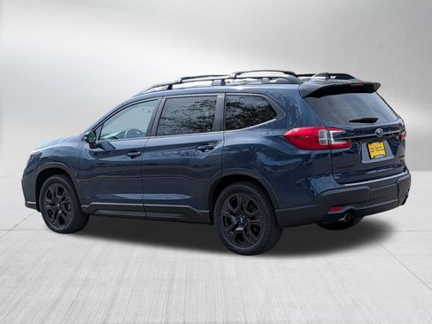 Used 2023 Subaru Ascent Onyx Edition AWD/4WD image 5