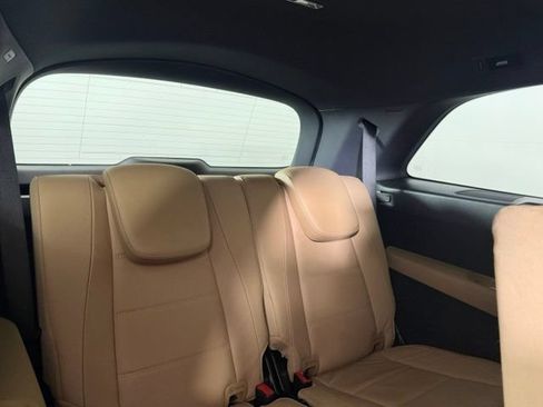Used 2024 Mercedes-Benz GLS 580 4MATIC image 63