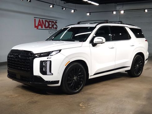Used 2025 Hyundai Palisade Calligraphy AWD/4WD image 3