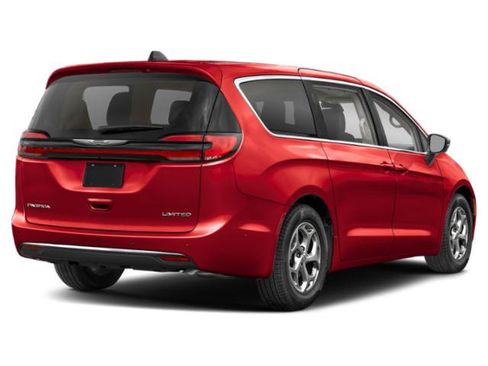 Certified 2025 Chrysler Pacifica Limited w/ Uconnect Theater Family Group AWD/4WD image 3