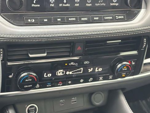 Certified 2023 Nissan Rogue SL w/ SL Premium Package image 18