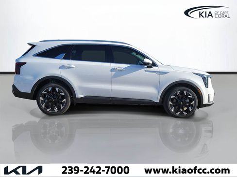 New 2026 Kia Sorento EX FWD image 3