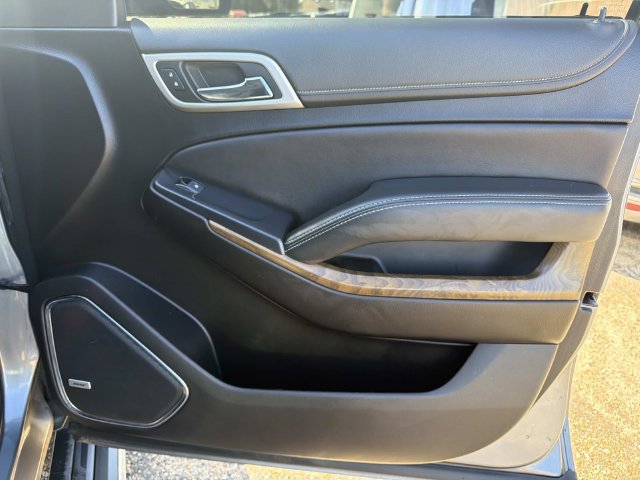 Used 2020 GMC Yukon Denali w/ Denali Ultimate Package RWD image 18