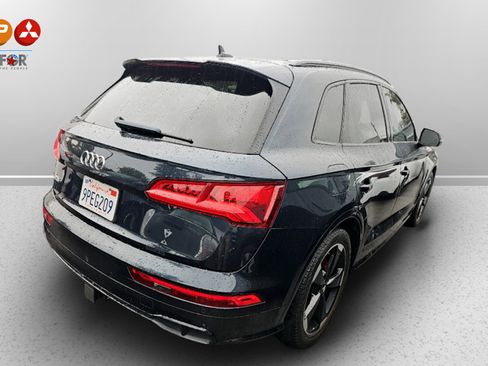Used 2020 Audi SQ5 Premium Plus w/ Premium Plus Package image 2