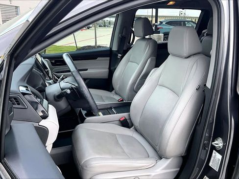 Used 2019 Honda Odyssey Elite image 8