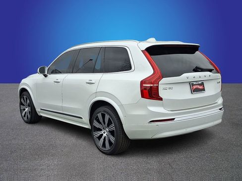 Used 2023 Volvo XC90 B6 Ultimate w/ Protection Package Premier image 4