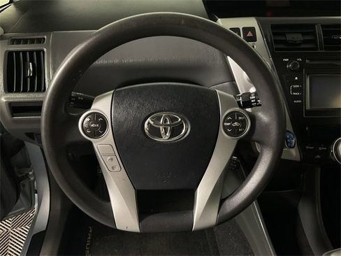 Used 2014 Toyota Prius V Two image 19