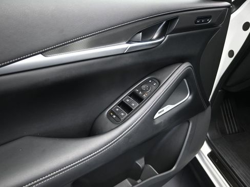 Certified 2025 INFINITI QX60 Luxe w/ Black Edition FWD image 11