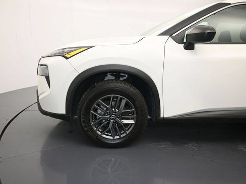 Certified 2024 Nissan Rogue S FWD image 9