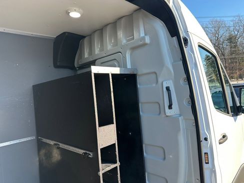 Used 2022 Mercedes-Benz Sprinter 2500 image 23