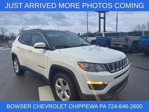 Used 2019 Jeep Compass Latitude w/ Cold Weather Group image 9