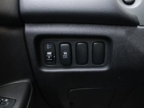 Used 2013 Mitsubishi Outlander Sport LE FWD image 7