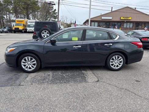 Used 2017 Nissan Altima 2.5 S w/ Power Driver Seat Package FWD image 6