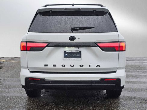 Used 2024 Toyota Sequoia Platinum image 4