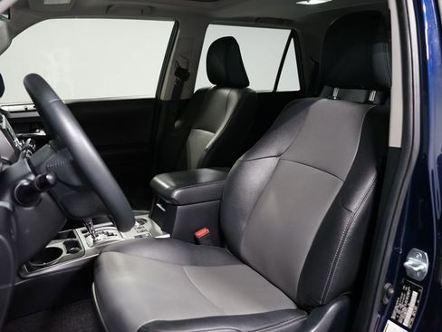 Used 2021 Toyota 4Runner SR5 Premium w/ Moonroof Package RWD image 6