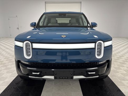 Used 2023 Rivian R1T Adventure image 8