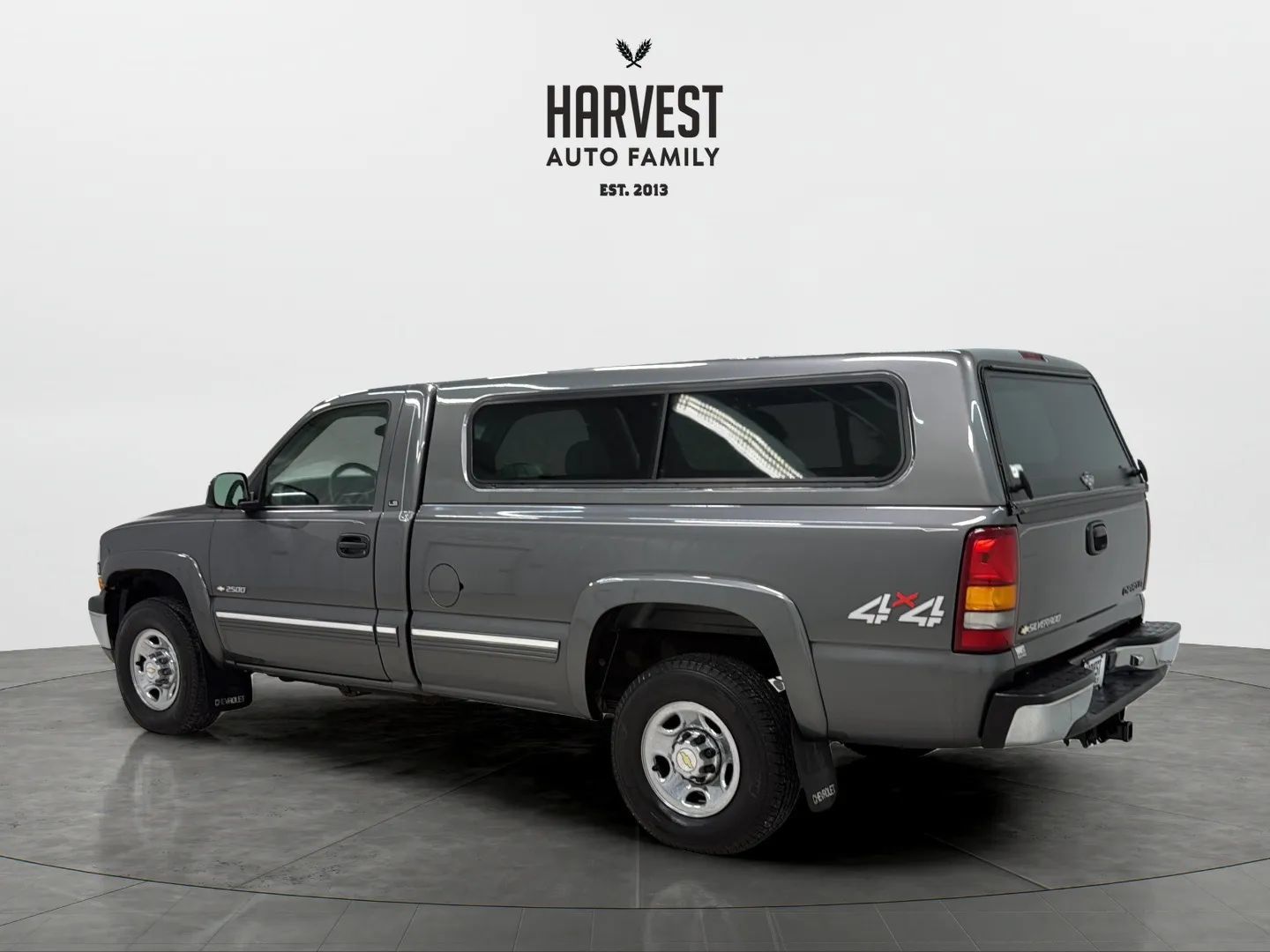 Used 1999 Chevrolet Silverado 2500 LS w/ Firm Ride Suspension Pkg AWD/4WD image 3