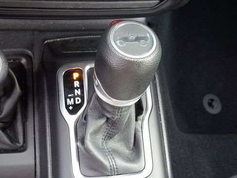 Used 2019 Jeep Wrangler Unlimited Sport S AWD/4WD image 14