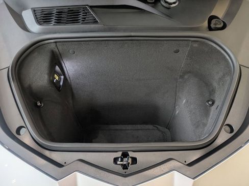 Used 2026 Chevrolet Corvette Stingray Coupe w/ Z51 Performance Package image 14