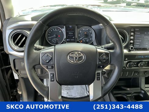 Used 2022 Toyota Tacoma SR5 image 3
