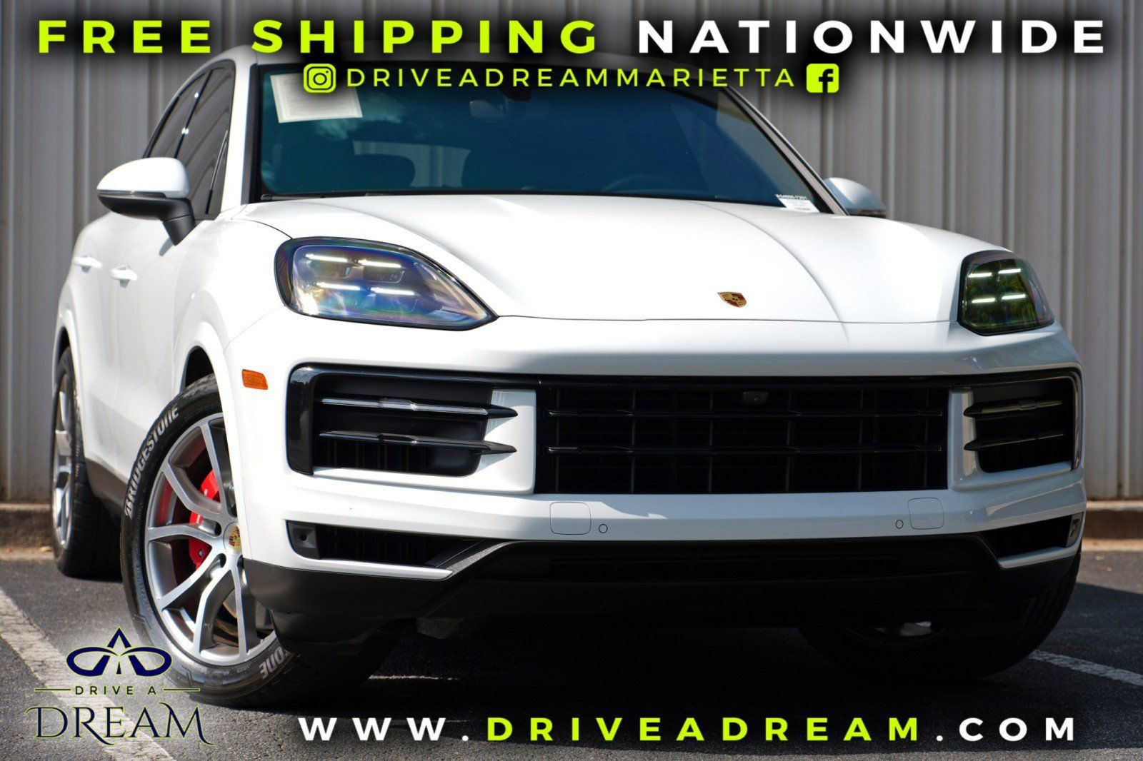 Used 2024 Porsche Cayenne S w/ Sport Chrono Package AWD/4WD image 2