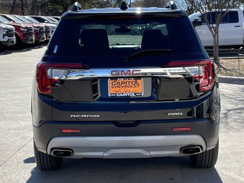 Used 2023 GMC Acadia SLT image 5